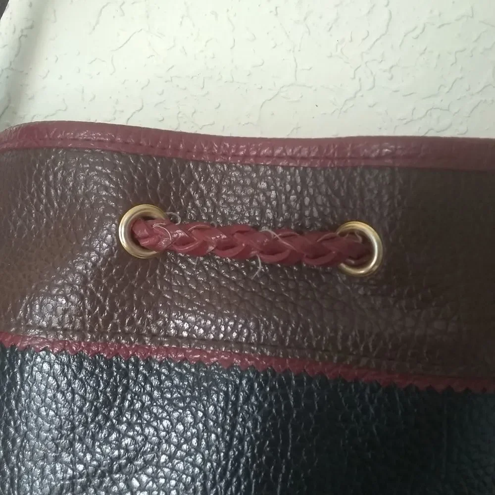 Vintage Dooney And Bourke Bucket Bag - Picture 7 of 8